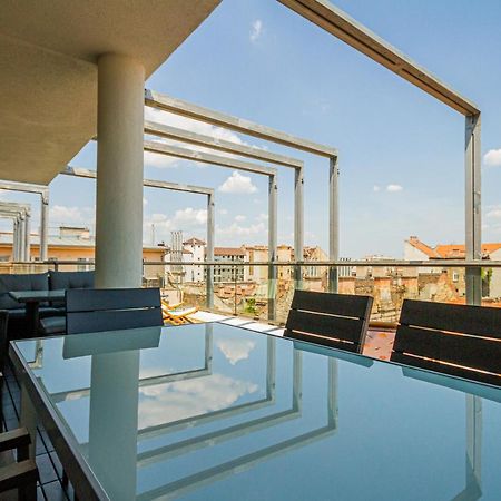 Luxury Apartment With Balcony In Downtown Boedapest Buitenkant foto