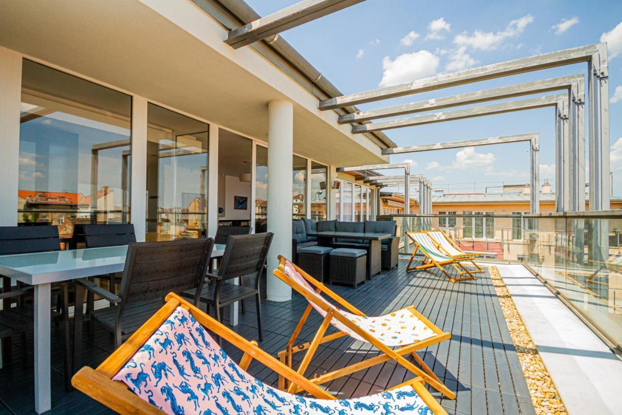 Luxury Apartment With Balcony In Downtown Boedapest Buitenkant foto