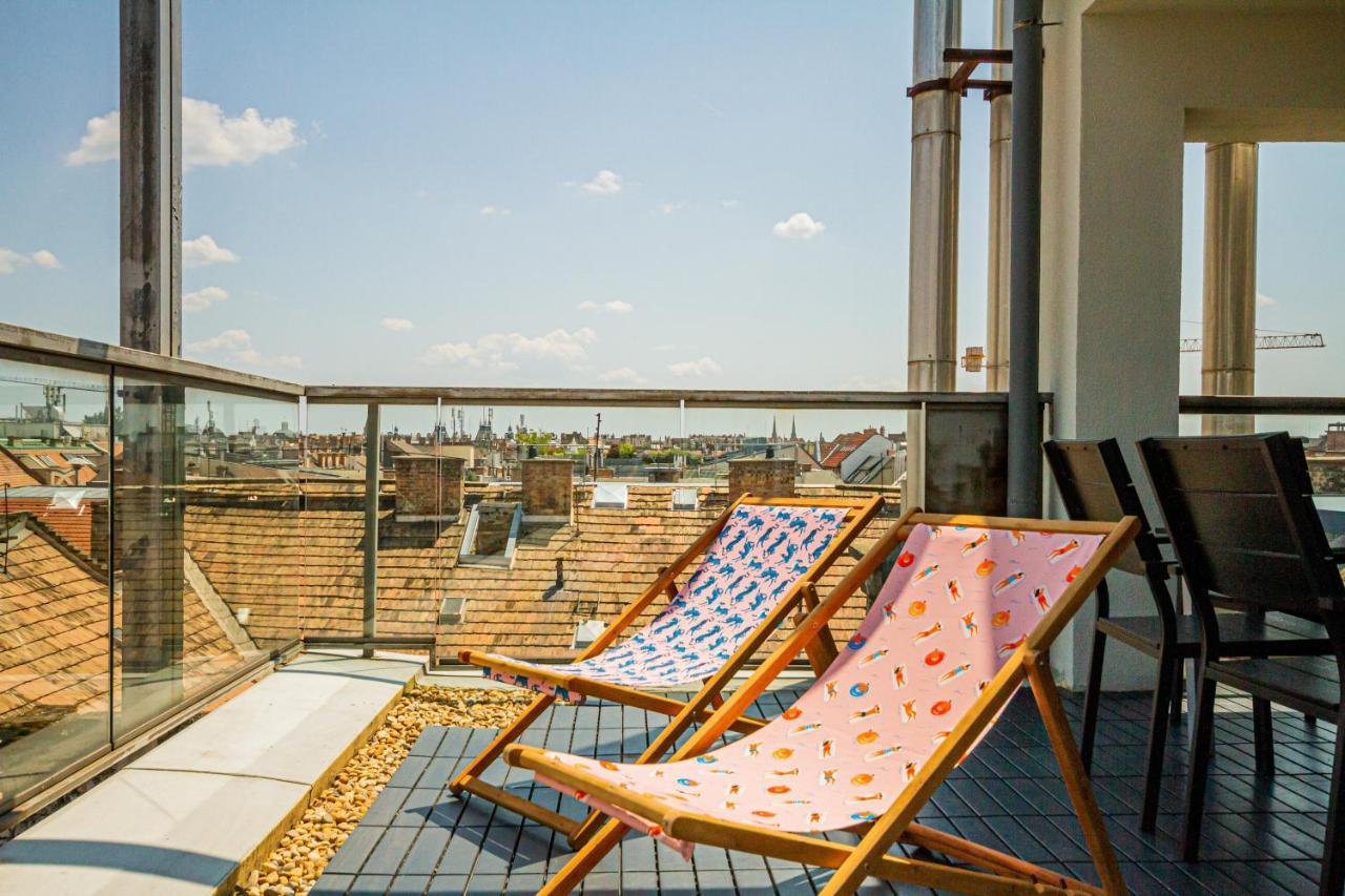 Luxury Apartment With Balcony In Downtown Boedapest Buitenkant foto