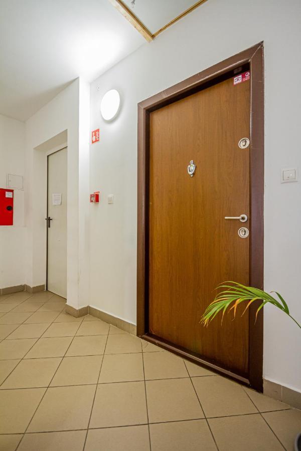 Luxury Apartment With Balcony In Downtown Boedapest Buitenkant foto