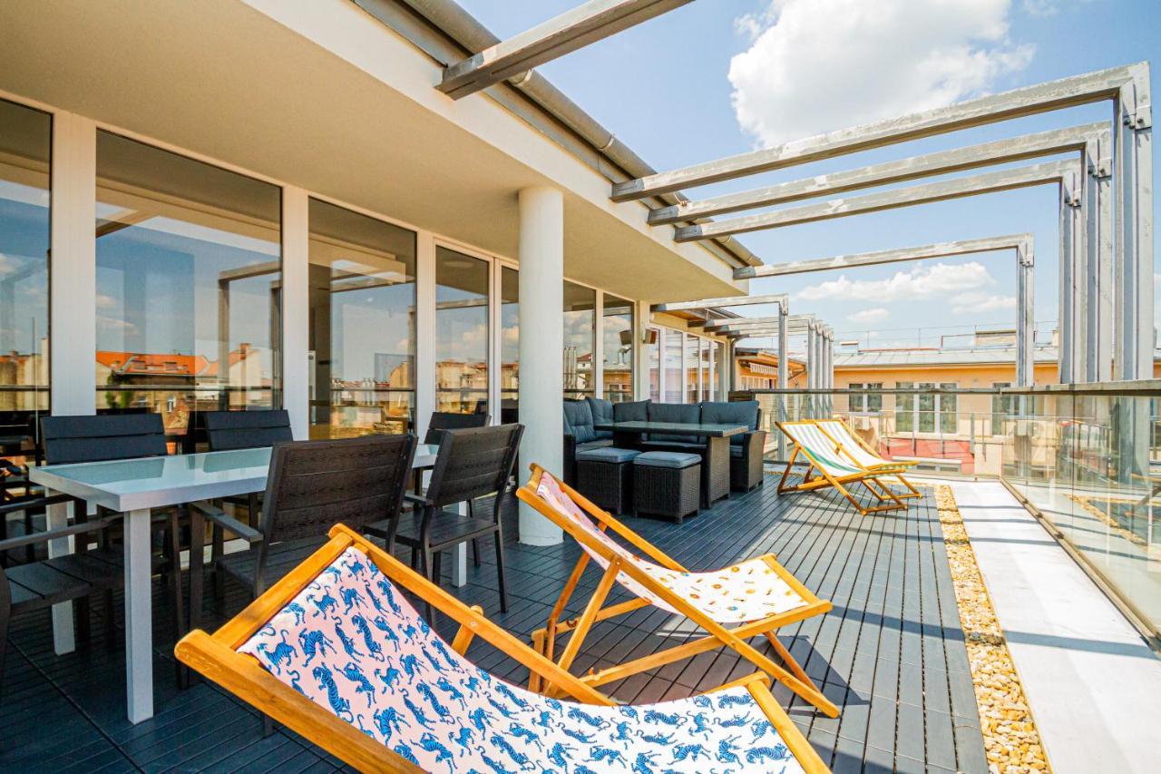 Luxury Apartment With Balcony In Downtown Boedapest Buitenkant foto