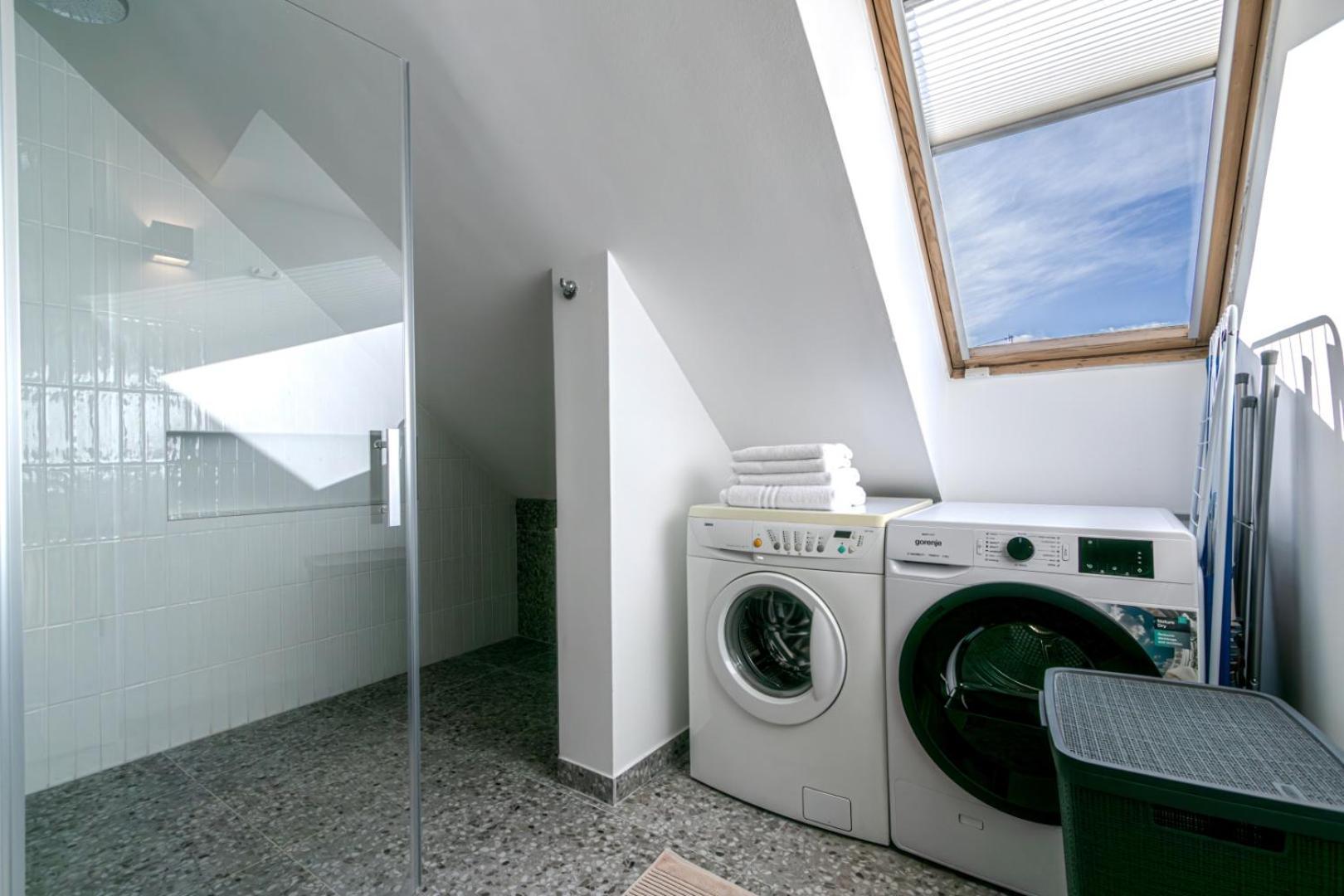 Luxury Apartment With Balcony In Downtown Boedapest Buitenkant foto